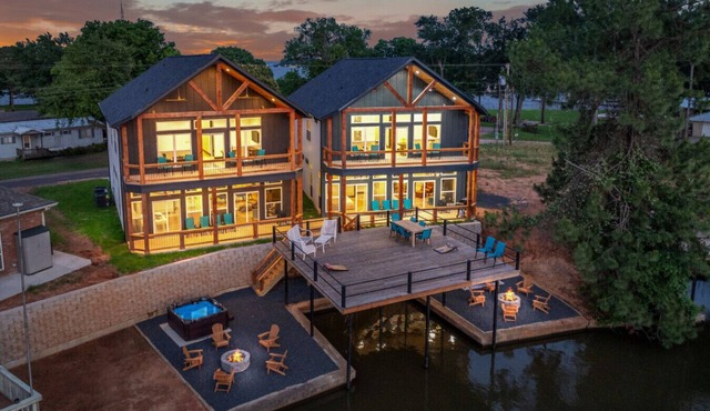 Big Group Retreat on Cedar Creek Canal 36 Guests