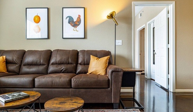 Big Guava in Channelside 2/2 Double Master King