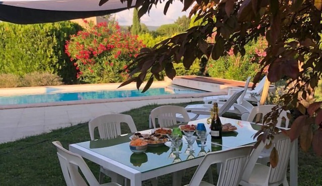 Big house with pool house, large garden in a marvelous vacation city