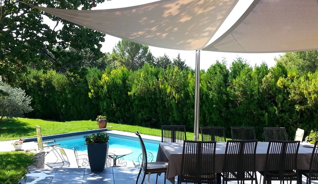 Big house in Provence. Huge garden with trees very near Mont Ventoux.