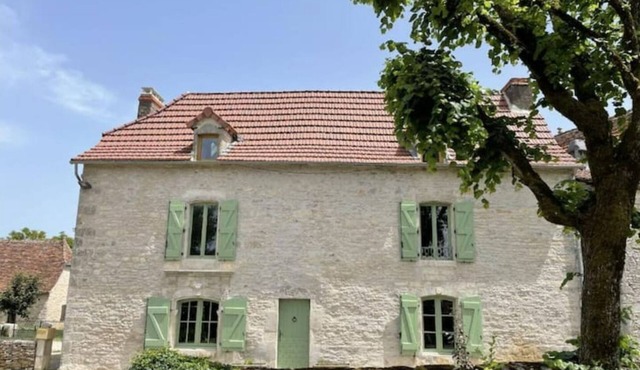 Big house under the Causse stars