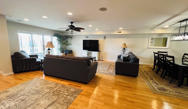 Big House with Pool, OceanView,3 Decks, 3 Master very near Ocean and Boardwalk,