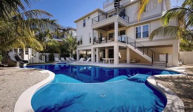 Big Kahuna House Steps to Beach w/Waterslide, Pool & Spa!