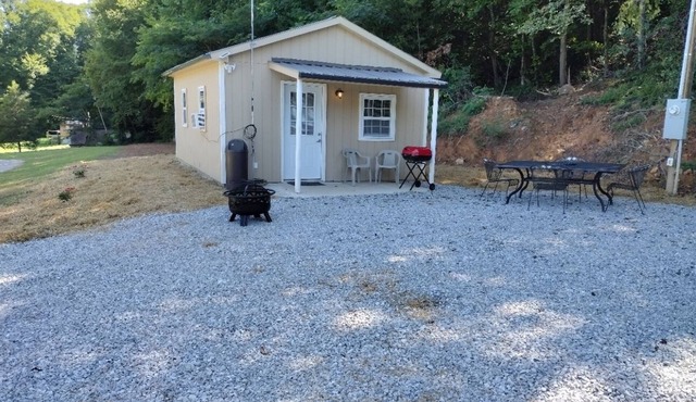 Big Mountain Cabins with direct access to Windrock ATV Park