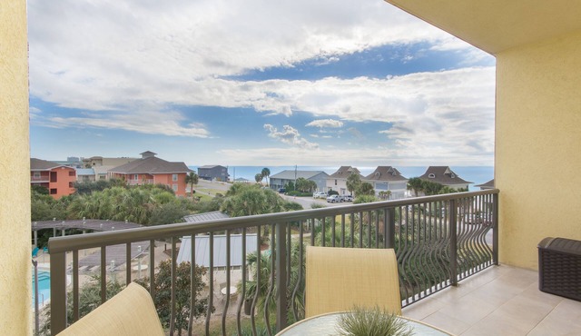 BIG OCEAN VIEWS.Memorial DAY OPEN! BEACH SERVICE INCLUDED!.BOOK NOW