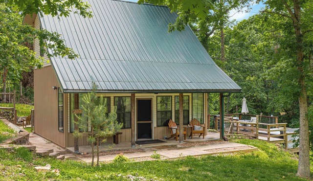 Big Pine Holler -1 mi to Beaver Lake-Cabin-Hot Tub