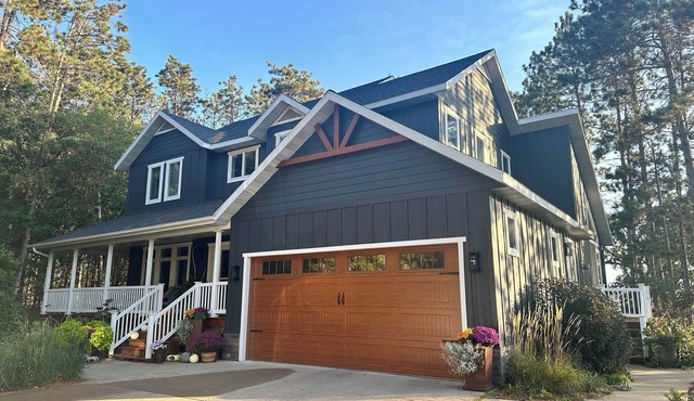 Big Pine Lake Retreat - 200ft of Private Lakeshore!
