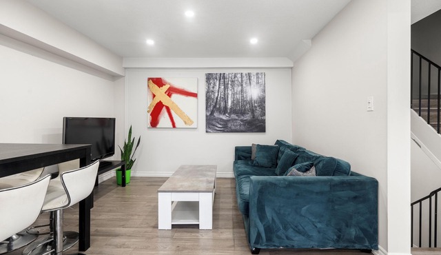 BIG PRIVATE ROOM with TERRACE in Scarborough