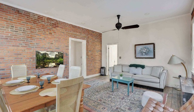 Big Retro House | Short North | Perfect for Groups