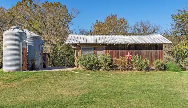 Big Rocks on the Brazos River Retreat