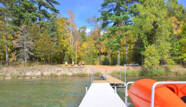 Big Sand 5 bedroom sandy beach lake front home