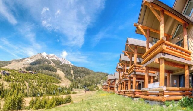 Big Sky Adventure Outside & Comfort Inside! Lux Townhome w/MT views, hot tub