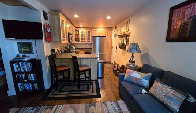 Big Sky Bungalow, Ski Location
