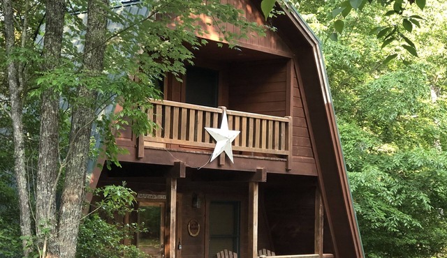 Big South Fork! Peaceful, Relaxing, On the Trails…Six Decks ~ Nature’s Paradise!