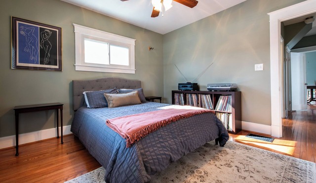 Big space & Big Style: 2 BDR/3BED/2 Bath in Louisville with in home gym