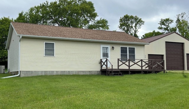Big Stone Lake views and next door access to public boat ramp.