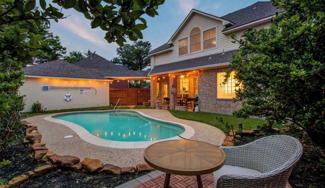 Big Texas Living - Spacious 5-BD with Pool