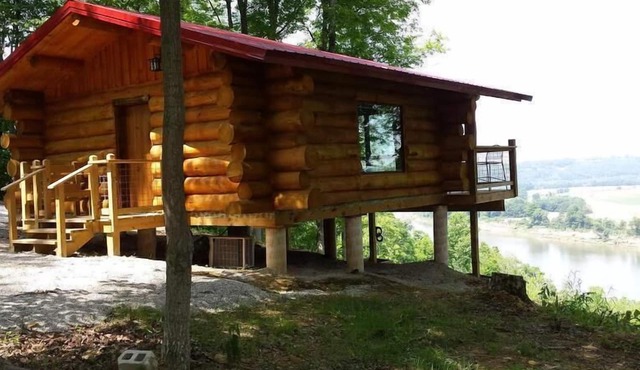 BIG TIMBER RIVER CABINS "The Hawk's Nest"