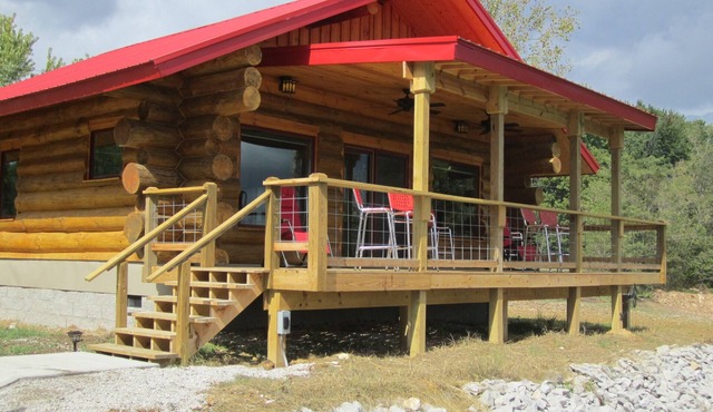 BIG TIMBER RIVER CABINS "The Eagle's Nest"