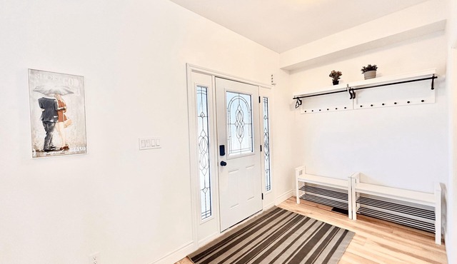 BIG Vacation Home Near the Beaches-house 10 guests
