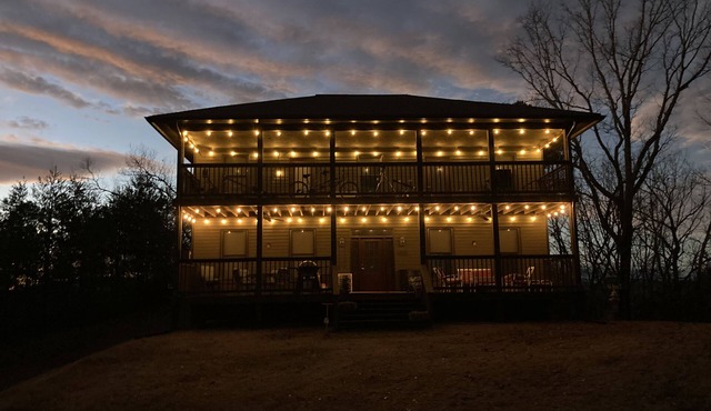 Big, very private country house where everyone can finally get together 🤙🏼