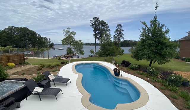 Big View~Private Pool~Hot Tub~Pets OK!~Pvt Dock~Beach~Lake Murray/Lexington