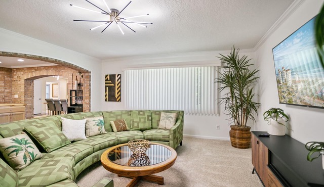 Big Wheelchair Accessible Home Close to Beach/Mayo with Zen Den and Fenced Yard