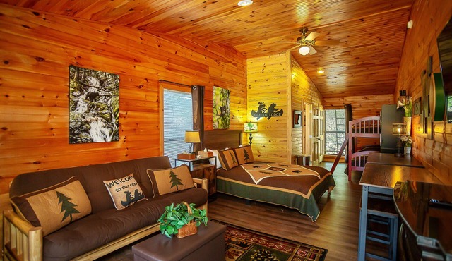 Bigfoot Lodge Room One