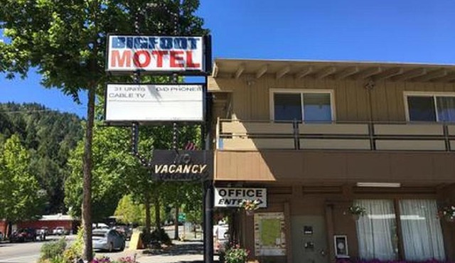 Bigfoot Motel