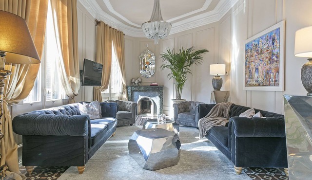 Biggest luxury apartment Eixample, next to Casa Batlló
