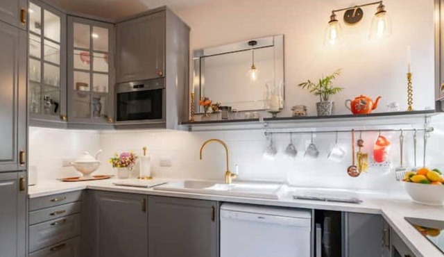 Bijou apartment in the heart of Melrose