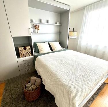 Bijou Serene klitzekleine Wohnung mit Seeblick