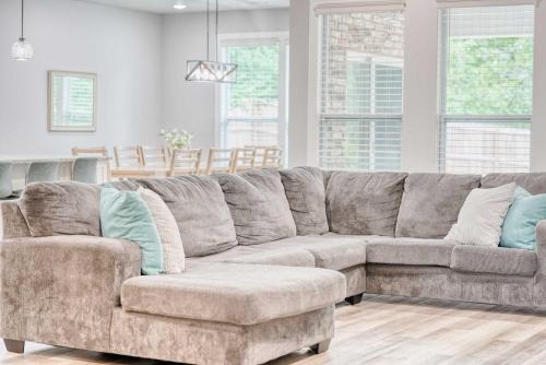 Bike-Friendly Retreat with Fenced Yard & Trails