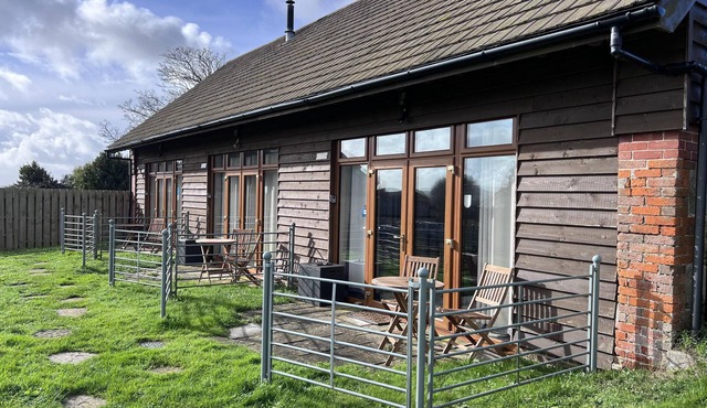 Bike Shed, 1-Bed Cottage, Sleeps 2, Pet Friendly