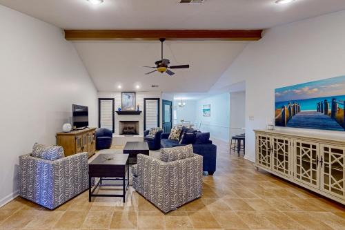 Biker & Hikers Haven! Conway Home < 1 Mi to Trails
