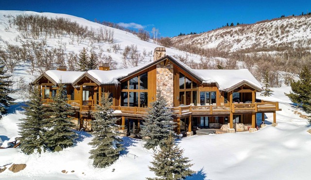 Billiards Room, New Flat Screen, Wrap around Viewing Deck, Hot Tub