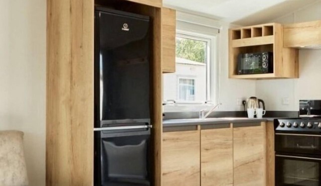 Billing Aquadrome Silver 3 Bed Caravan HF16