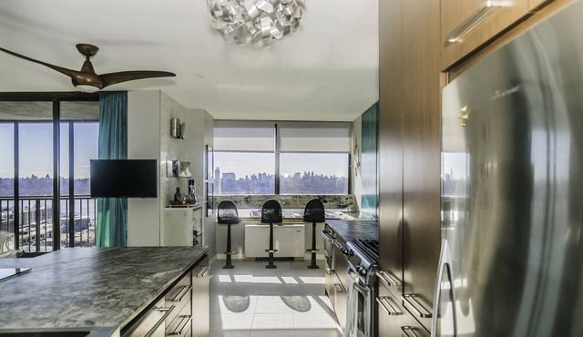 $Billion$ River NYC Views Sunrise Sunset Condo