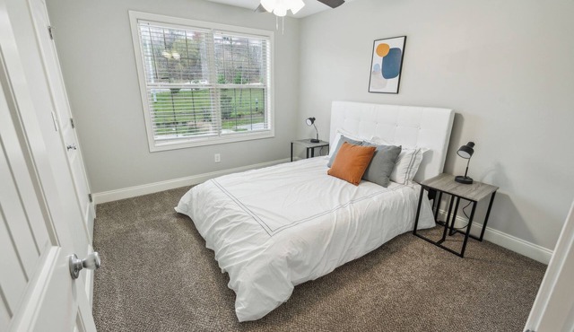 Biltmore Luxury 1517 #2 Townhomes l 2Bd 2 Bth