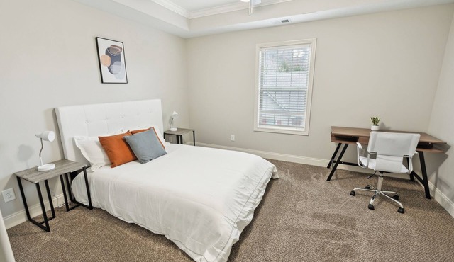 Biltmore Luxury 1517 #6 Townhomes l 2Bd 2 Bth