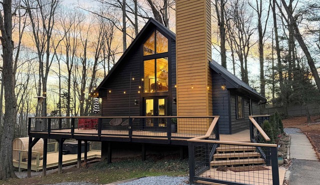 Biltmore Ridgetop A-Frame Cabin | Hot Tub | Sauna