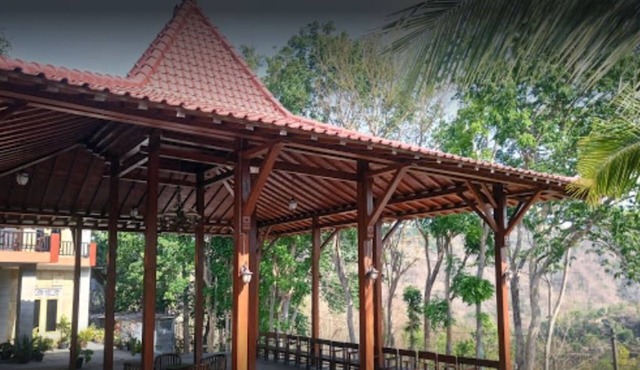 Bina Karya Guesthouse