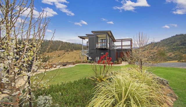 Bindera Container House