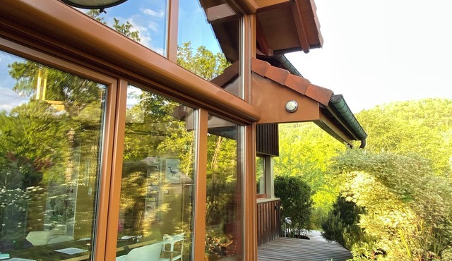 Bioclimatic chalet with yurt and Nordic bath in the mountains