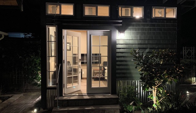 Birch Bay Beach Cabana - Convenient to Everything and Pet Friendly!