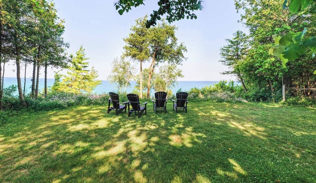 Birch Beach Lake House-Hottub Sauna Lake Access