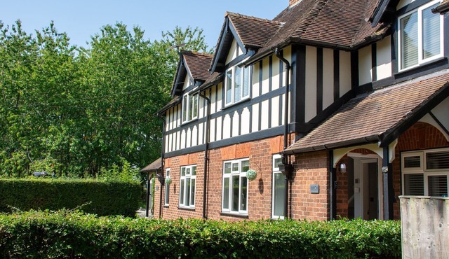 Birch Cottage - Sleeps 6 in 3 bedrooms