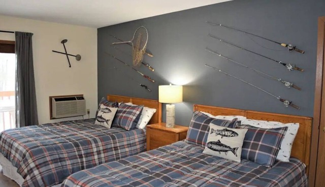 Birch Point Resort Condo #19 - Nelson Lake, Hayward