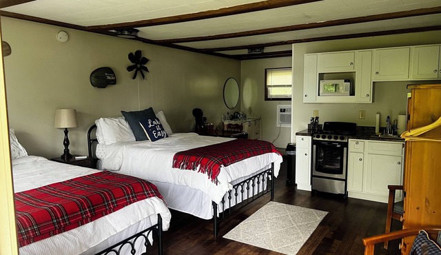 Birch Point Resort Kitchenette #14 - Lake Nelson, Hayward