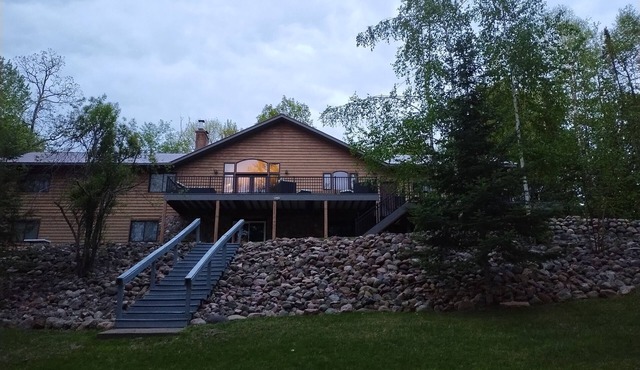 Birchwood Haven-Wooded Lakefront Cabin Retreat on Big Chetac Lake, Birchwood WI